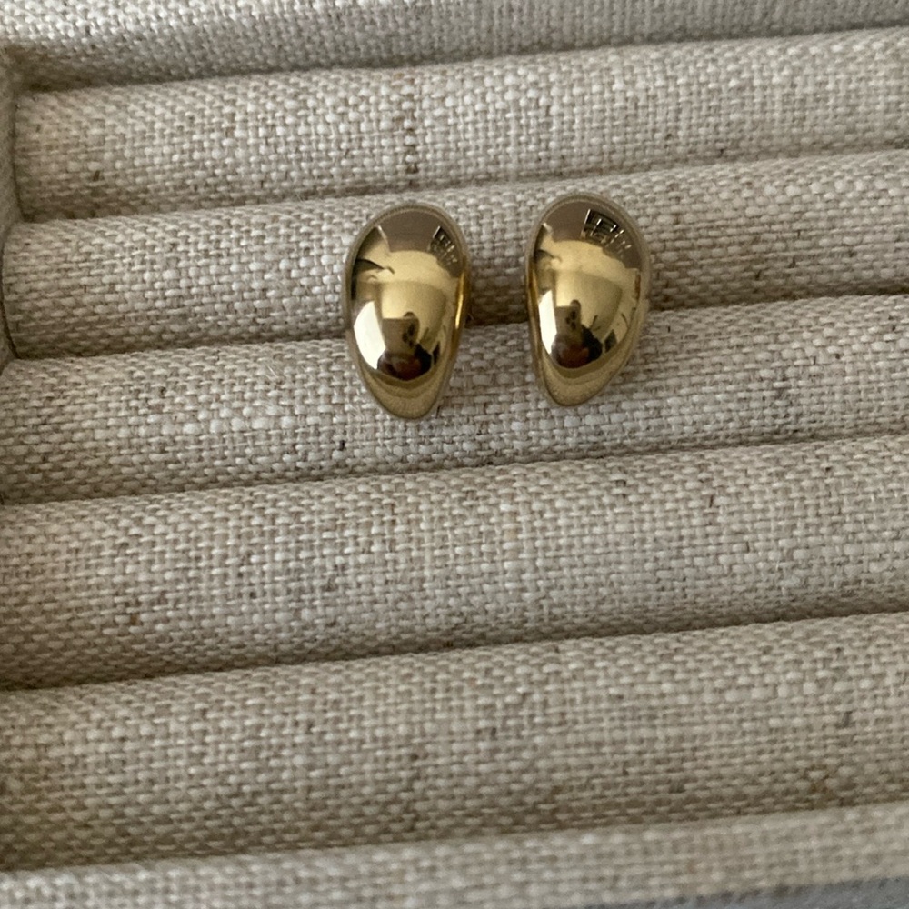 Mejuri Mini Dome earrings